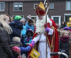 Sinterklaas bezoekt het Sterrenpalet